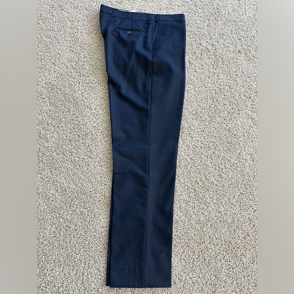 Suitsupply Livorno Blue Herringbone pure wool super 110’s 40L suit - Picture 6 of 9